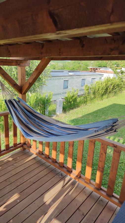 Mobilheimy Camp Vyrovice Otel Dış mekan fotoğraf