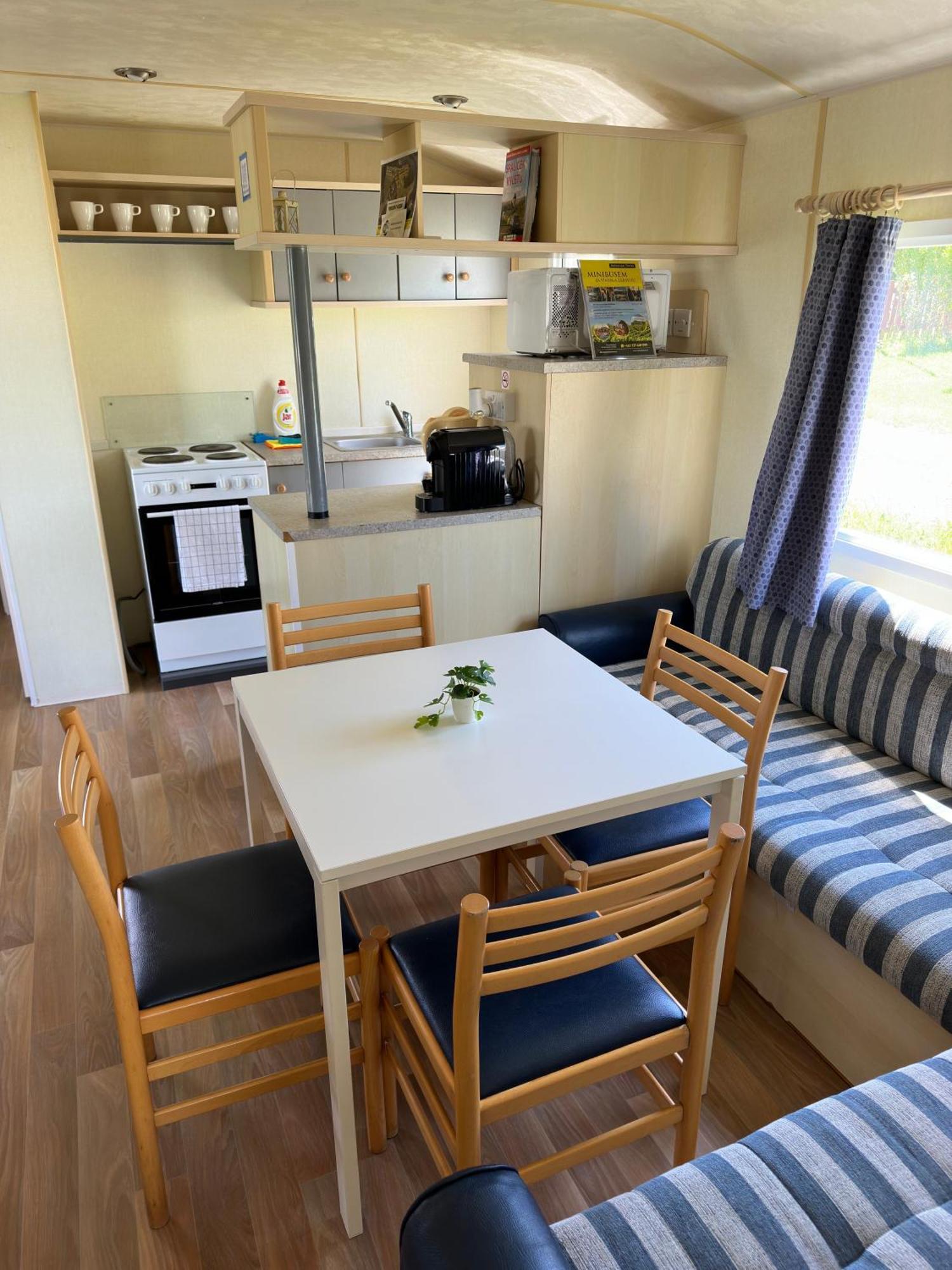 Mobilheimy Camp Vyrovice Otel Dış mekan fotoğraf