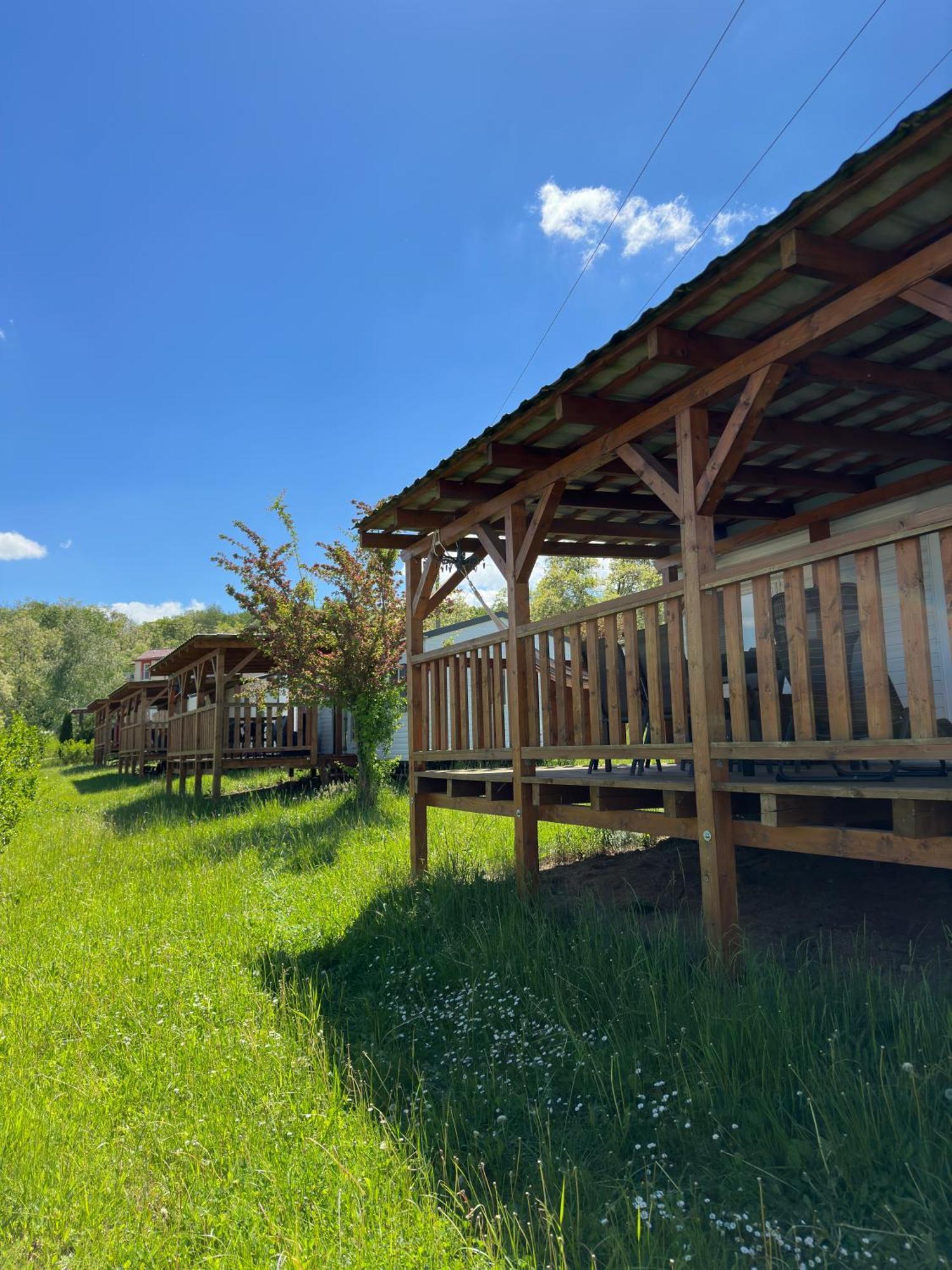 Mobilheimy Camp Vyrovice Otel Dış mekan fotoğraf
